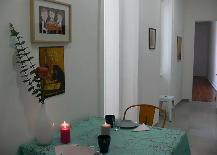 Feel@home * ליסבון