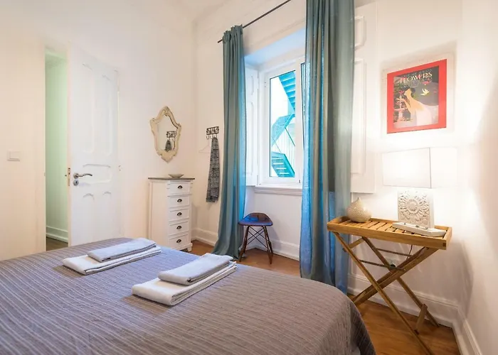 Feel@home * ליסבון