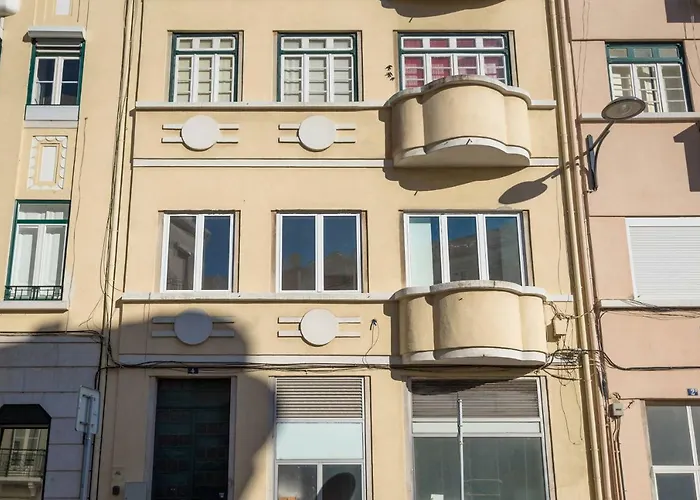 Feel@home * ליסבון