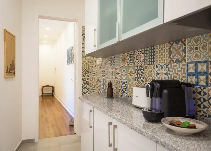 Feel@home * ליסבון