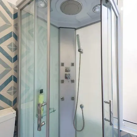 Feel@home Apartment *