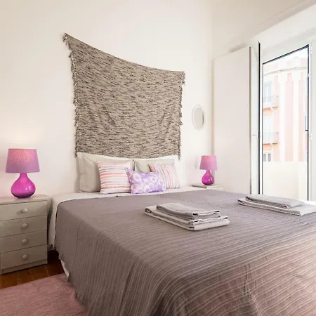 Feel@home Apartment